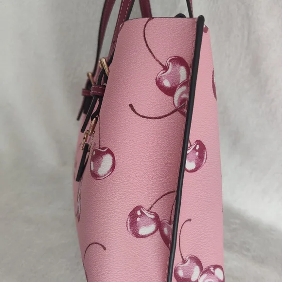 🍒🍒🍒Mollie Tote Bag 25 With Cherry Print - Picture 6 of 9
